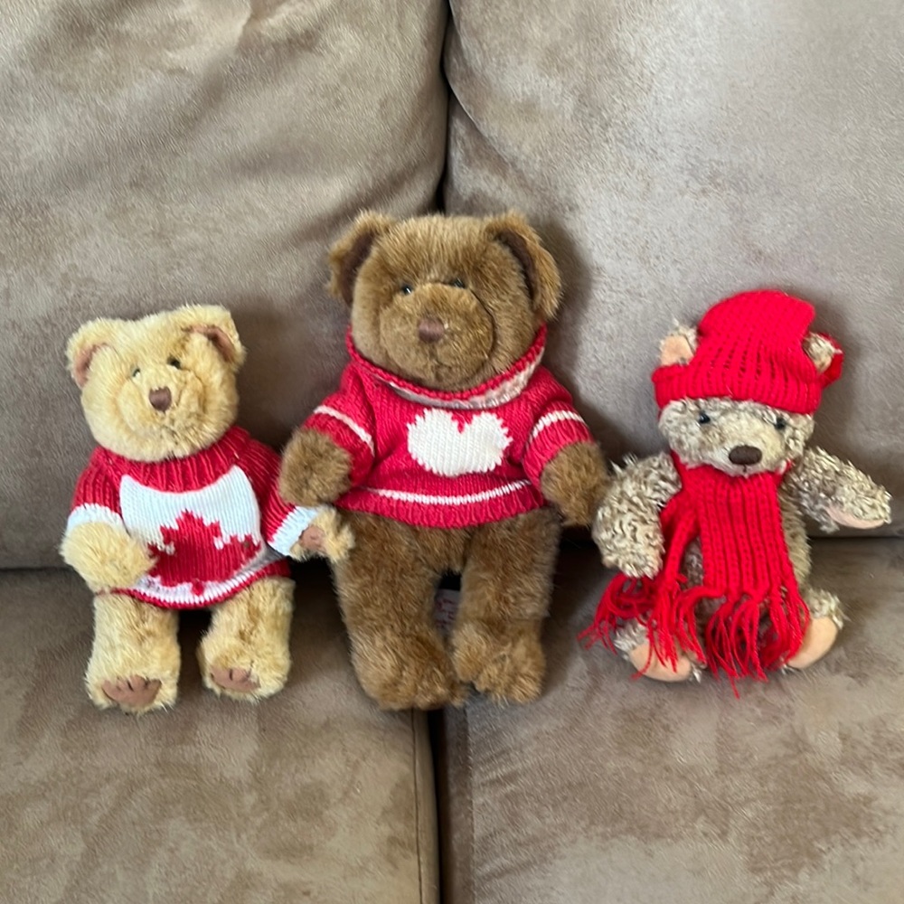 Trio bear collection
